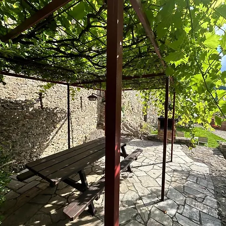Chalet Casa Del Castell De Toloríu
